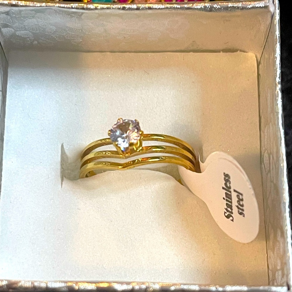 Stainless steel cz engagement style ring
